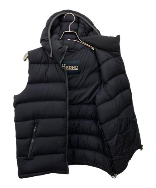 HERNO（ヘルノ）HERNO (ヘルノ) フーデットダウンベスト ネイビー サイズ:50の古着・服飾アイテム