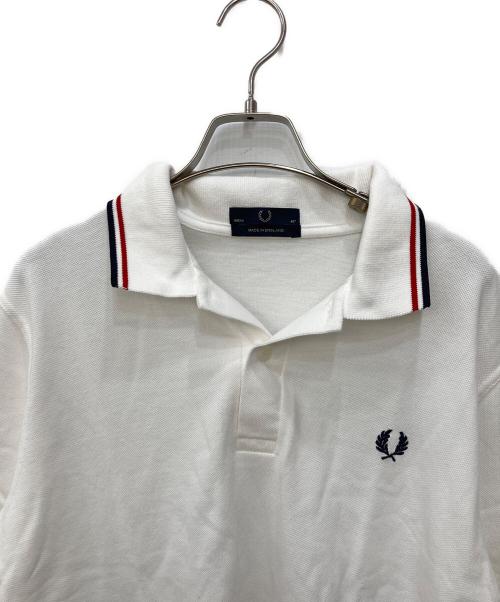 FRED PERRY（フレッドペリー）FRED PERRY (フレッドペリー) The Fred Perry Shirt ホワイト サイズ:40の古着・服飾アイテム
