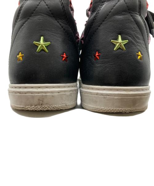 JIMMY CHOO（ジミーチュウ）JIMMY CHOO (ジミーチュウ) カラースタッズハイカットスニーカー ブラック サイズ:SIZE 43の古着・服飾アイテム