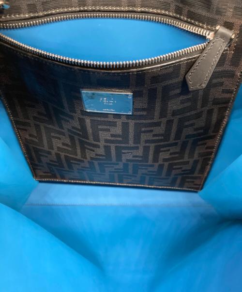 FENDI（フェンディ）FENDI (フェンディ) ピーカブー エッグ 2WAY ショルダーバッグ ブラックの古着・服飾アイテム