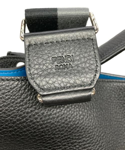 FENDI（フェンディ）FENDI (フェンディ) ピーカブー エッグ 2WAY ショルダーバッグ ブラックの古着・服飾アイテム