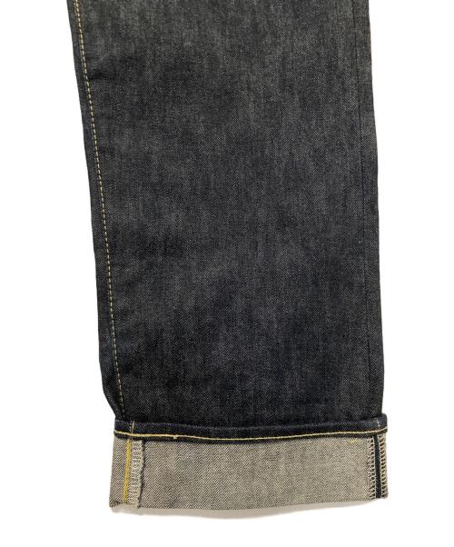 CUNE（キューン）CUNE (キューン) 2連うさぎペイントデニムパンツ インディゴ サイズ:W34の古着・服飾アイテム