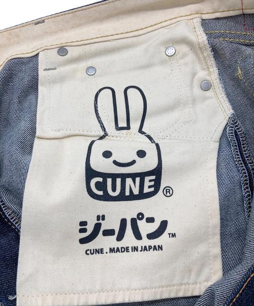 CUNE（キューン）CUNE (キューン) 2連うさぎペイントデニムパンツ インディゴ サイズ:W34の古着・服飾アイテム