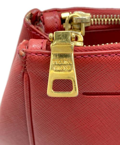 PRADA（プラダ）PRADA (プラダ) サファイア―ノハンドバッグ レッドの古着・服飾アイテム