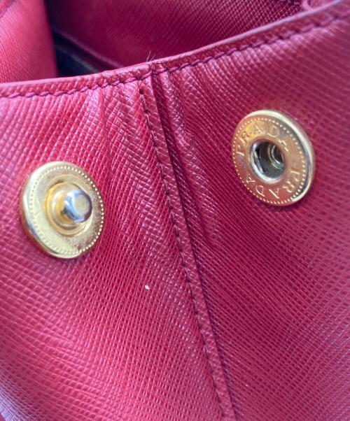 PRADA（プラダ）PRADA (プラダ) サファイア―ノハンドバッグ レッドの古着・服飾アイテム