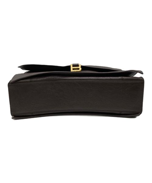 BALENCIAGA（バレンシアガ）BALENCIAGA (バレンシアガ) CRUSH LARGE CHAIN BAG　クラッシュ・ラージ・チェーン・バッグ ブラウンの古着・服飾アイテム