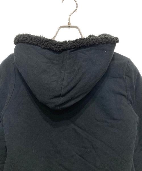 BURBERRY BLUE LABEL（バーバリー ブルー レーベル）BURBERRY BLUE LABEL (バーバリー ブルー レーベル) スウェット×ボアリバーシブルパーカー ブラック サイズ:38の古着・服飾アイテム