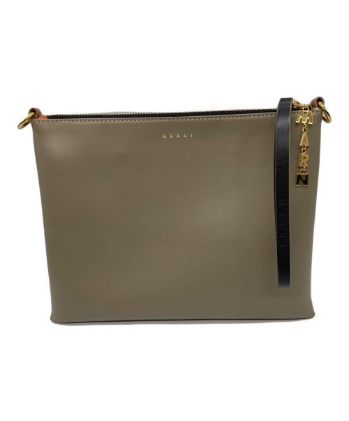 MARNI（マルニ）MARNI (マルニ) バイカラーストラップクラッチショルダー オレンジ×ベージュの古着・服飾アイテム