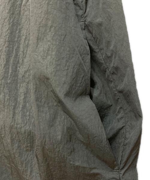ATON（エイトン）ATON (エイトン) HAND DYE NYLON COACH JACKET ディープグリーン サイズ:4の古着・服飾アイテム