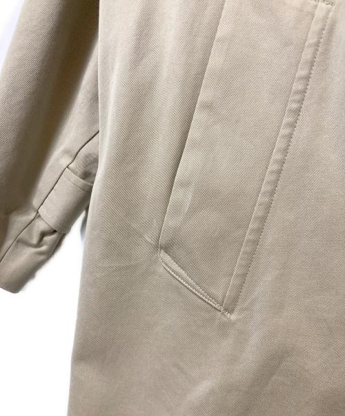 COMOLI（コモリ）COMOLI (コモリ) コットンギャバ タイロッケンコート ベージュ サイズ:2の古着・服飾アイテム