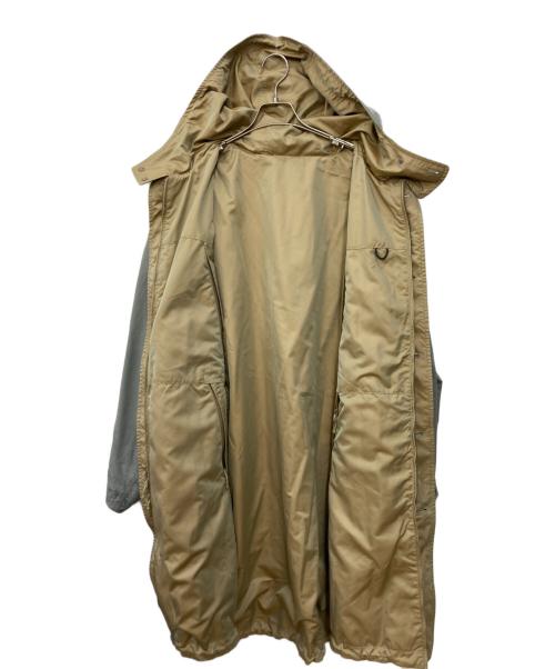DAIWA PIER39（ダイワ ピア39）DAIWA PIER39 (ダイワ ピア39) TECH MIL REVERSIBLE OVERCOAT カーキ×ベージュ サイズ:XLの古着・服飾アイテム
