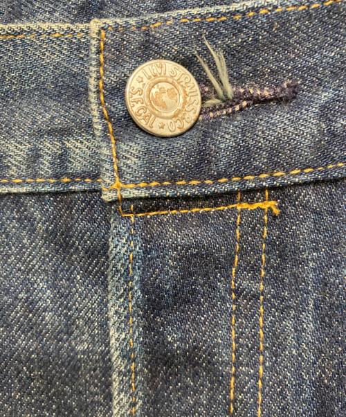LEVI'S VINTAGE CLOTHING（リーバイス ビンテージ クロージング）LEVI'S VINTAGE CLOTHING (リーバイス ビンテージ クロージング) 1955モデル 501XX インディゴ サイズ:SIZE 91cm (W36)の古着・服飾アイテム