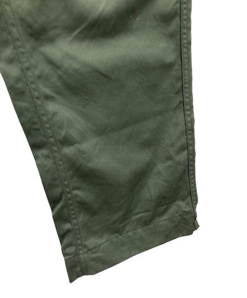 BURGUS PLUS（バーガスプラス）BURGUS PLUS (バーガスプラス) Zip fly Modern Chino Trousers グリーン サイズ:38の古着・服飾アイテム