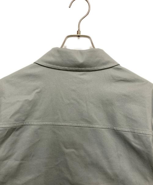 BROOKS BROTHERS（ブルックスブラザーズ）BROOKS BROTHERS (ブルックスブラザーズ) 25年モデル スイングトップ グレー サイズ:Mの古着・服飾アイテム