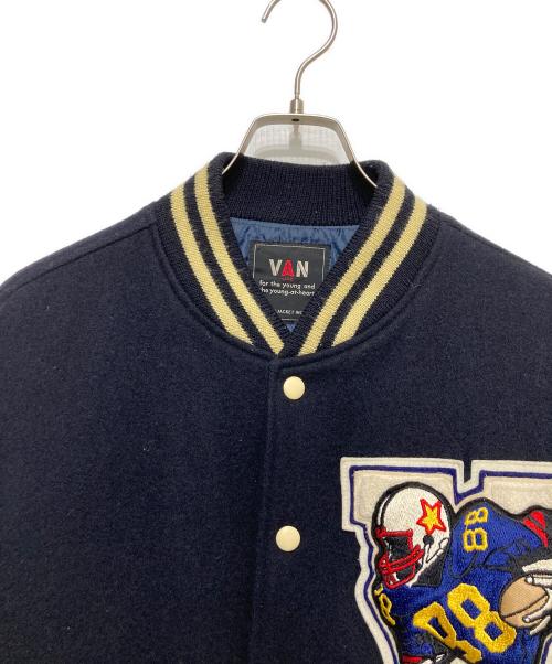 VAN（ヴァン）VAN (ヴァン) ワッペンスタジャン ベージュ×ブラック サイズ:Lの古着・服飾アイテム