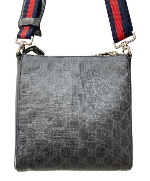 GUCCI（グッチ）GUCCI (グッチ) クーリエ GGスプリーム メッセンジャーバッグ ブラックの古着・服飾アイテム