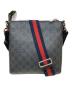 GUCCI (グッチ) クーリエ GGスプリーム メッセンジャーバッグ ブラック：37000円