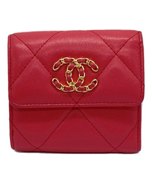 CHANEL（シャネル）CHANEL (シャネル) チェーンココマーク3つ折り財布 ピンクの古着・服飾アイテム