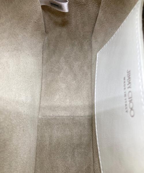 JIMMY CHOO（ジミーチュウ）JIMMY CHOO (ジミーチュウ) スタッズショルダーバッグ ホワイトの古着・服飾アイテム