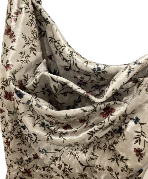 Snidel（スナイデル）Snidel (スナイデル) ベロアプリントキャミワンピース アイボリー 未使用品の古着・服飾アイテム