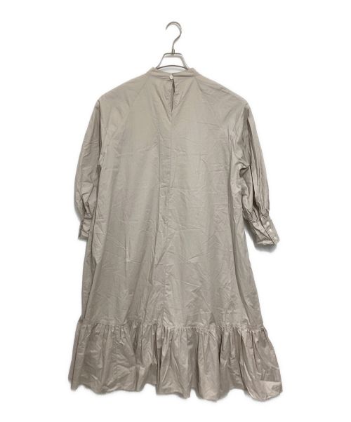 universal tissu（ユニバーサルティシュ）universal tissu (ユニバーサルティシュ) ナチュラルタイプライターテントラインワンピース ベージュ サイズ:Freeの古着・服飾アイテム
