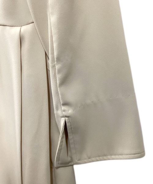 CELFORD（セルフォード）CELFORD (セルフォード) ボウタイプリーツワンピース アイボリー サイズ:36の古着・服飾アイテム