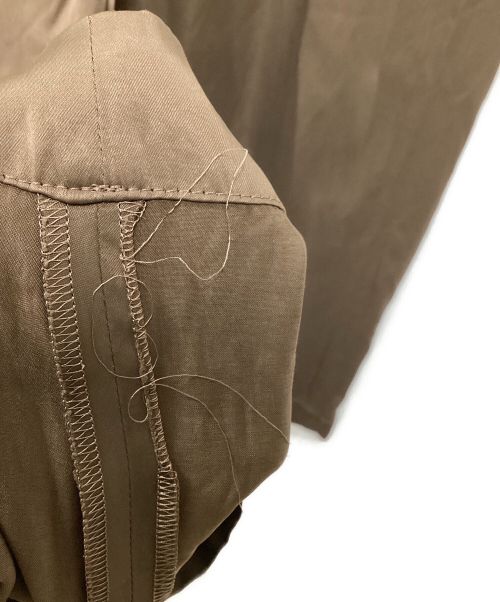 ISSEY MIYAKE（イッセイミヤケ）ISSEY MIYAKE (イッセイミヤケ) ベルトパンツ ブラウン サイズ:2の古着・服飾アイテム