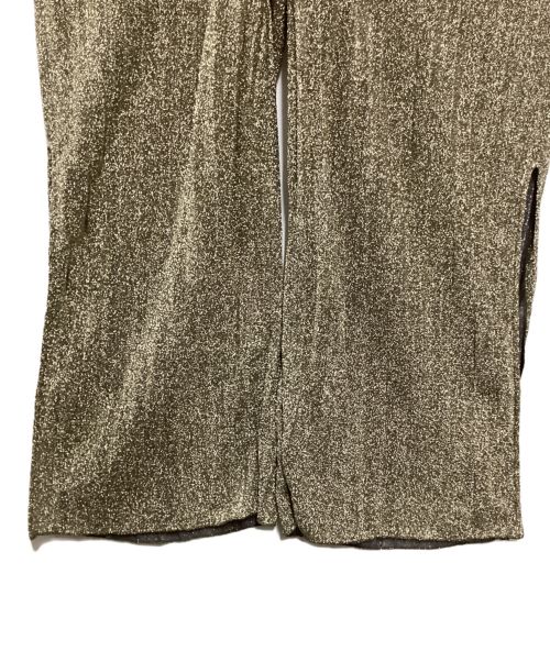 UN3D.（アンスリード）UN3D. (アンスリード) サイドスリットグロッシーパンツ ゴールド サイズ:Fの古着・服飾アイテム