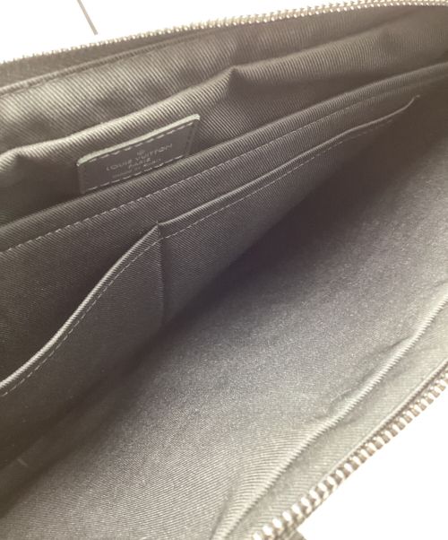 LOUIS VUITTON（ルイ ヴィトン）LOUIS VUITTON (ルイ ヴィトン) ポルト ドキュマン・ヴォワヤージュ ブラックの古着・服飾アイテム