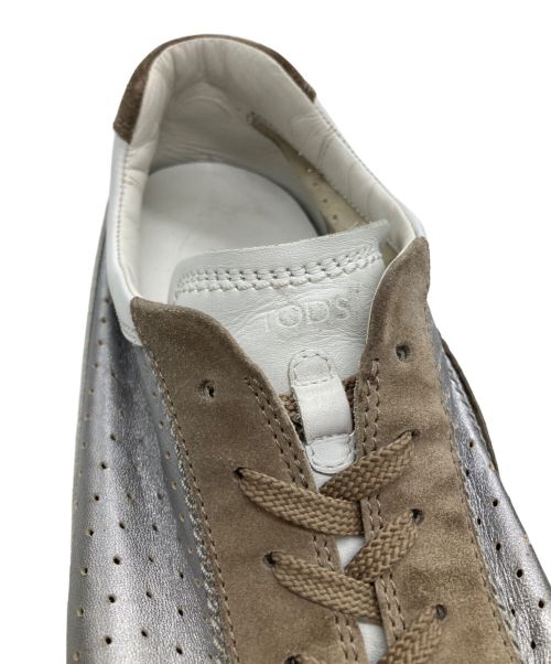 TOD'S（トッズ）TOD'S (トッズ) ドライビングシューズ ベージュ サイズ:6 1/2の古着・服飾アイテム