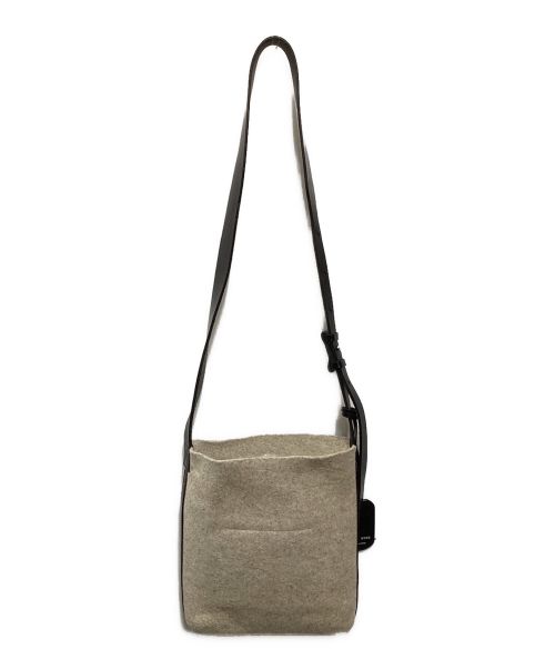 CHACOLI（チャコリ）CHACOLI (チャコリ) HYKE (ハイク) ウールショルダーバッグ ベージュの古着・服飾アイテム