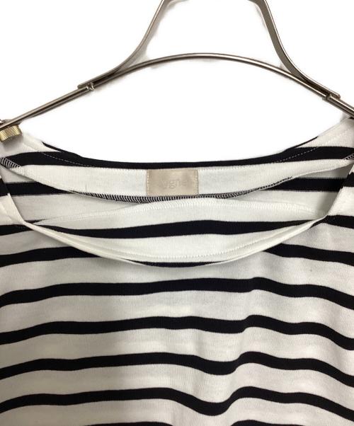 cygne（シーニュ）cygne (シーニュ) ボーダートップス Luc ホワイトの古着・服飾アイテム