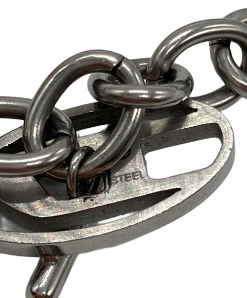 DIESEL（ディーゼル）DIESEL (ディーゼル) オーバルDロゴネックレス シルバー(色)の古着・服飾アイテム