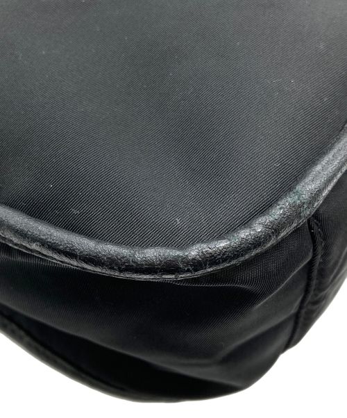 PRADA（プラダ）PRADA (プラダ) ナイロンハンドバッグ ブラックの古着・服飾アイテム