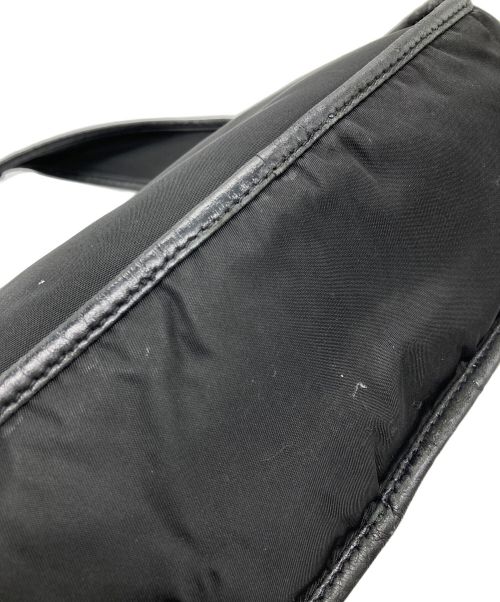 PRADA（プラダ）PRADA (プラダ) ナイロンハンドバッグ ブラックの古着・服飾アイテム