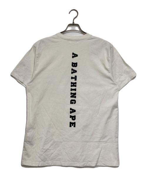 A BATHING APE（アベイシングエイプ）A BATHING APE (ア ベイシング エイプ) 半袖Tシャツ ホワイト サイズ:Mの古着・服飾アイテム