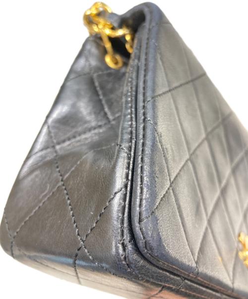 CHANEL（シャネル）CHANEL (シャネル) チェーンショルダーバッグ ブラックの古着・服飾アイテム