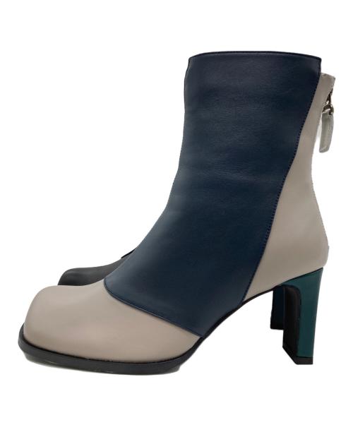 UN3D.（アンスリード）UN3D. (アンスリード) バックジップブーツ グレージュ×ブラック サイズ:SIZE39の古着・服飾アイテム