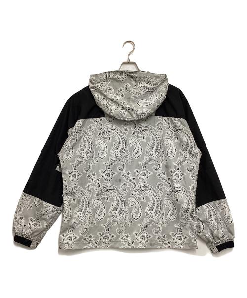 THE NORTHFACE PURPLELABEL（ザ・ノースフェイス パープルレーベル）THE NORTHFACE PURPLELABEL (ザ・ノースフェイス パープルレーベル) Paisley Print Mountain Wind Parka グレー×ブラック サイズ:Mの古着・服飾アイテム