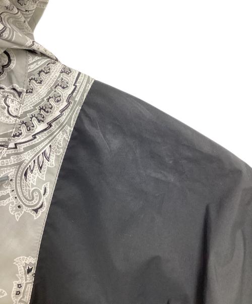 THE NORTHFACE PURPLELABEL（ザ・ノースフェイス パープルレーベル）THE NORTHFACE PURPLELABEL (ザ・ノースフェイス パープルレーベル) Paisley Print Mountain Wind Parka グレー×ブラック サイズ:Mの古着・服飾アイテム