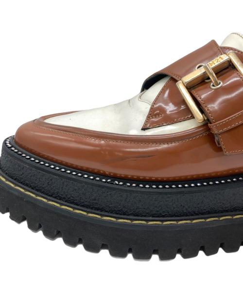 N°21（ヌメロヴェントゥーノ）N°21 (ヌメロヴェントゥーロ) モンクストラップシューズ ブラウン×アイボリー サイズ:38の古着・服飾アイテム