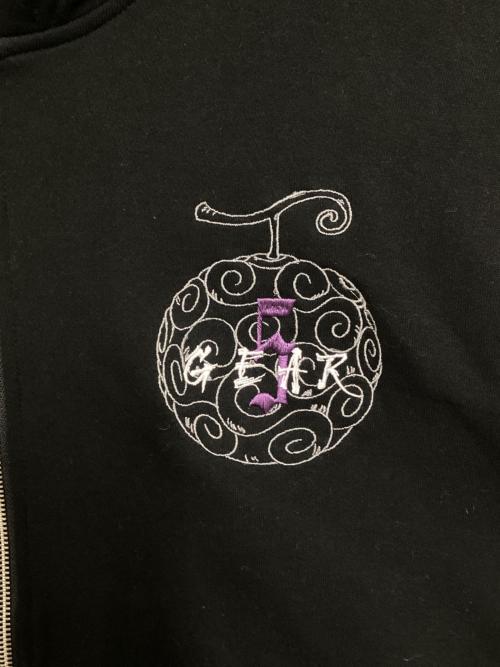 ONE PIECE（ワンピース）ONE PIECE (ワンピース) 絡繰魂 (カラクリダマシイ) ルフィ ギア5 パーカー ブラック サイズ:Lの古着・服飾アイテム