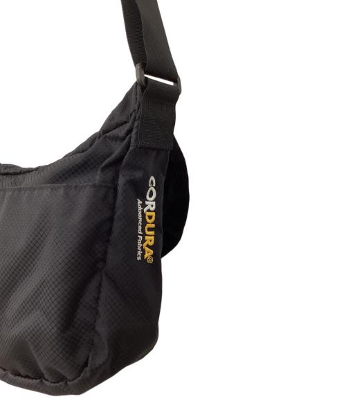 SUPREME（シュプリーム）SUPREME (シュプリーム) small messenger bag ブラックの古着・服飾アイテム