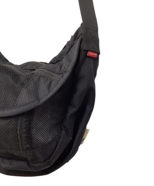 SUPREME（シュプリーム）SUPREME (シュプリーム) small messenger bag ブラックの古着・服飾アイテム