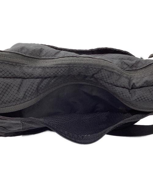 SUPREME（シュプリーム）SUPREME (シュプリーム) small messenger bag ブラックの古着・服飾アイテム