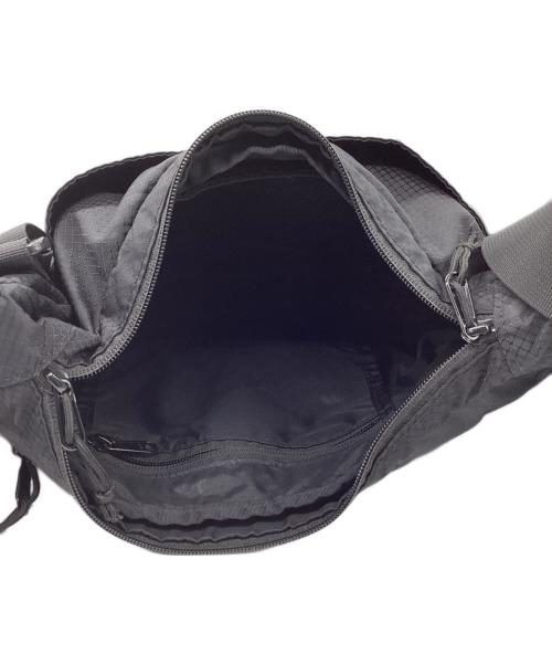 SUPREME（シュプリーム）SUPREME (シュプリーム) small messenger bag ブラックの古着・服飾アイテム