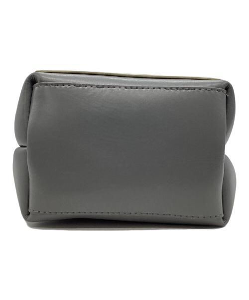 YAHKI（ヤーキ）YAHKI (ヤーキ) KOTOHA YOKOZAWA (コトハヨコザワ) CROSS BODY BAG グレー×ベージュの古着・服飾アイテム