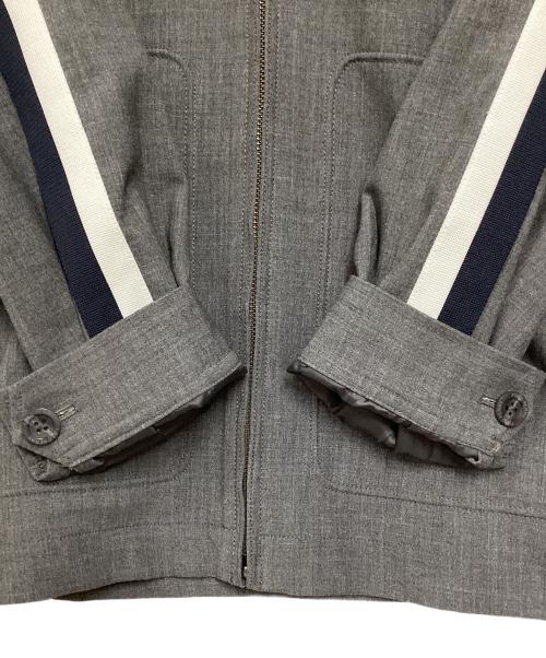 FRED PERRY（フレッドペリー）FRED PERRY (フレッドペリー) サイドテープボンバージャケット グレー サイズ:XSの古着・服飾アイテム
