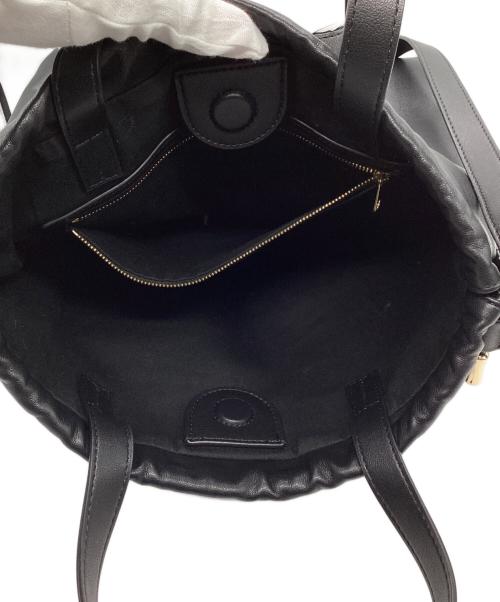 A.P.C.（アーペーセー）A.P.C. (アーペーセー) ninon巾着ショルダーバッグ ブラックの古着・服飾アイテム