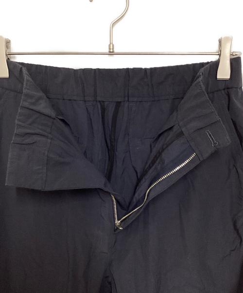 H BEAUTY&YOUTH（エイチ ビューティー&ユース）H BEAUTY&YOUTH (エイチ ビューティー&ユース) COTTON NYLON BALLOON TAPERED PANTS グレー サイズ:Mの古着・服飾アイテム